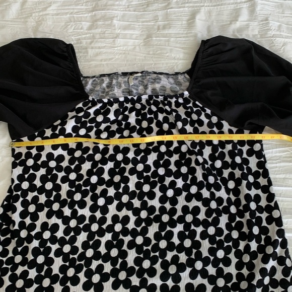 CATO Women’s‎ Top Off Shoulder Blk/Wht Daisy Peasant Balloon 3/4 Sleeves 18/20W - Picture 11 of 16